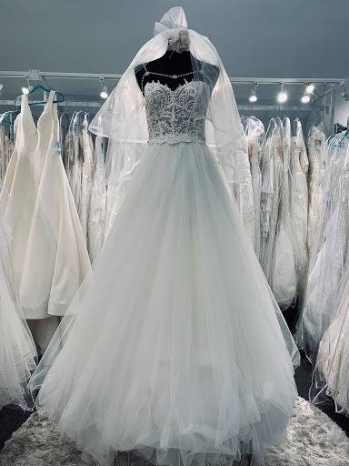Bridal Shop «Elegant Forever Bridal Boutique», reviews and photos, 31 W Patrick St, Frederick, MD 21701, USA
