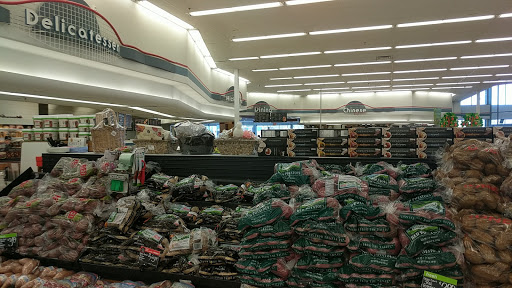 Supermarket «Hy-Vee», reviews and photos, 640 Lincoln Way, Ames, IA 50010, USA