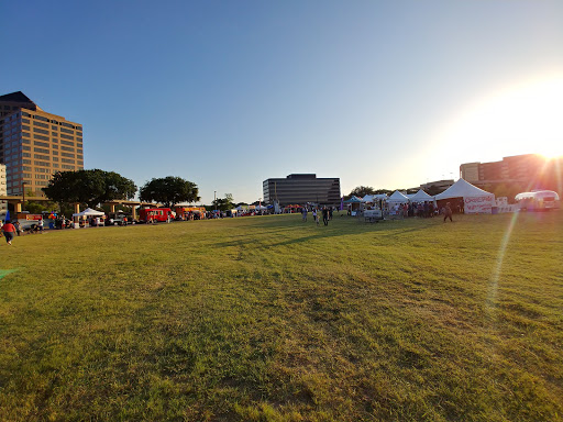 Tourist Attraction «Mandalay Canal Walk at Las Colinas», reviews and photos, 215 Mandalay Canal, Irving, TX 75039, USA