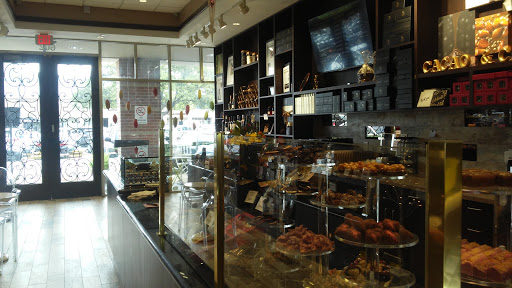 Shopping Mall «Centre at Post Oak», reviews and photos, 5000 Westheimer Rd, Houston, TX 77056, USA