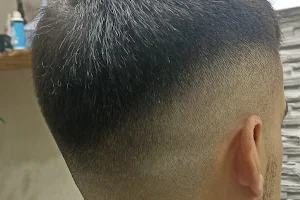 Muški frizerski salon Mikser Cut image
