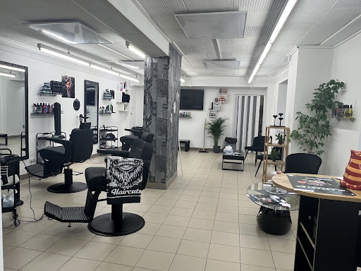 Rafi‘s Barbershop In Stainach