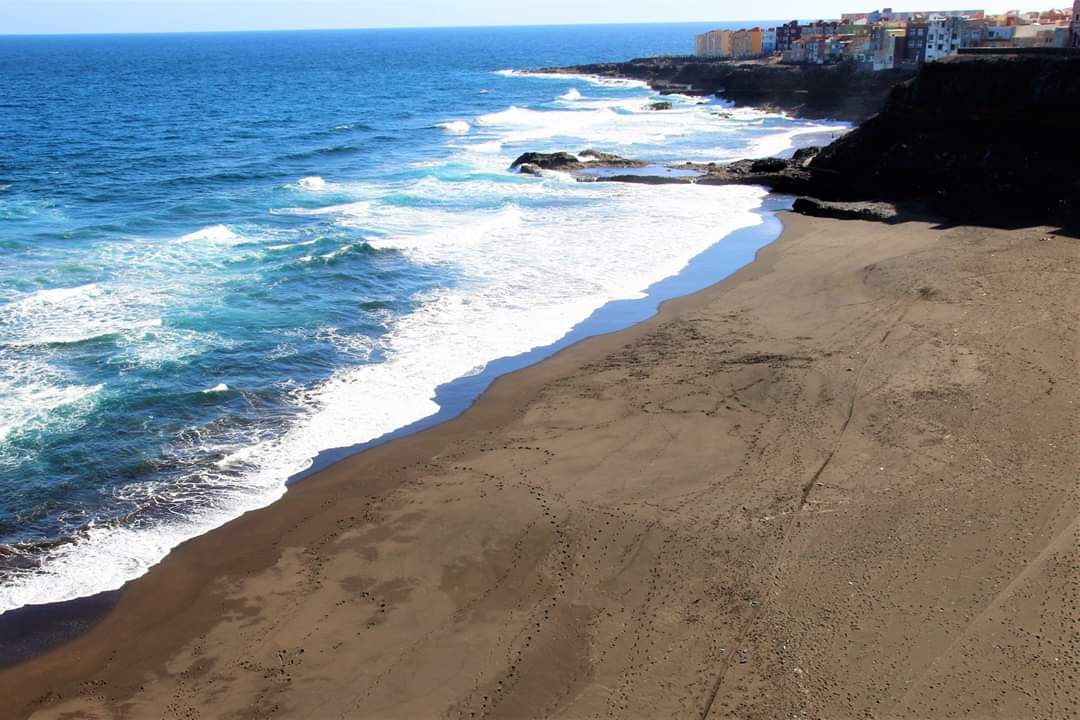 Playa El Barranquillo'in fotoğrafı biraz temiz temizlik seviyesi ile