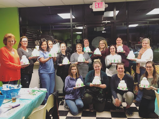 Wedding Bakery «Tip Top Cake Shop», reviews and photos, 601 Williams Ave, Easley, SC 29640, USA