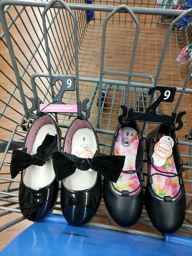 Department Store «Walmart Supercenter», reviews and photos, 201 Highlands Blvd Dr, Manchester, MO 63011, USA