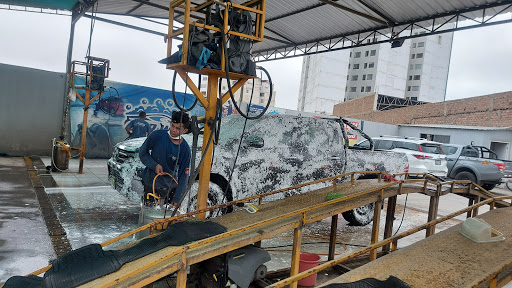 Car wash San Fernando