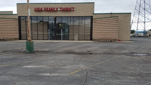 Thrift Store «USA Family Thrift», reviews and photos, 4470 S 108th St, Greenfield, WI 53228, USA