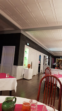 Atmosphère du Hôtel Restaurant La Marina à Rives-en-Seine - n°10