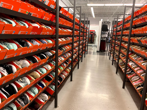 Clothing Store «Nike Clearance Store», reviews and photos, 4099 S Plaza Dr, Memphis, TN 38116, USA