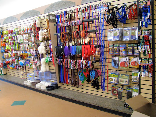 Pet Supply Store «California Pet Center», reviews and photos, 21906 Ventura Blvd, Woodland Hills, CA 91364, USA