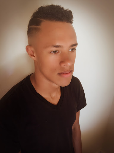 Barber Shop «Shipwrecked Barbershop», reviews and photos, 354 N Sunrise Ave Ste 111, Roseville, CA 95661, USA