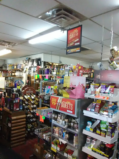 Grocery Store «H & S Groceries», reviews and photos, 4619 W Market St, Louisville, KY 40212, USA