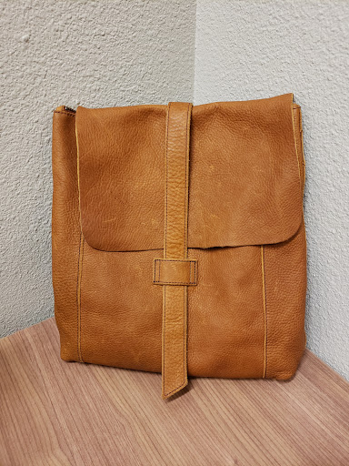 Shoe Repair Shop «Sanders Shoe Services», reviews and photos, 630 Marion St NE, Salem, OR 97301, USA