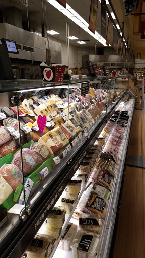 Grocery Store «Giant Food Stores», reviews and photos, 255S S Spring Garden St, Carlisle, PA 17013, USA