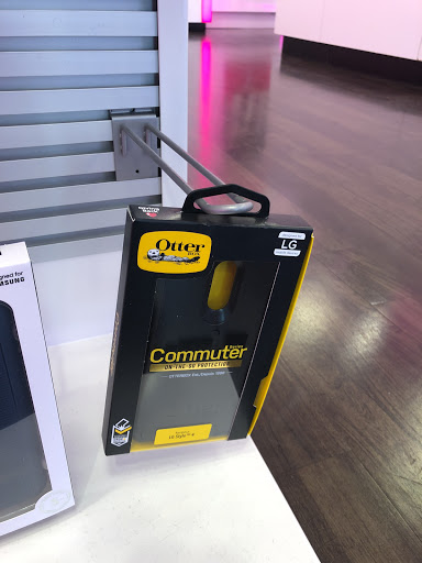 Cell Phone Store «T-Mobile», reviews and photos, 25965 Industrial Blvd #105, Hayward, CA 94545, USA