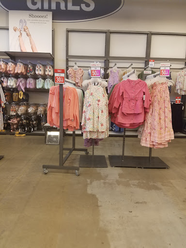 Clothing Store «Old Navy», reviews and photos, 880 Sunrise Hwy, Bay Shore, NY 11706, USA