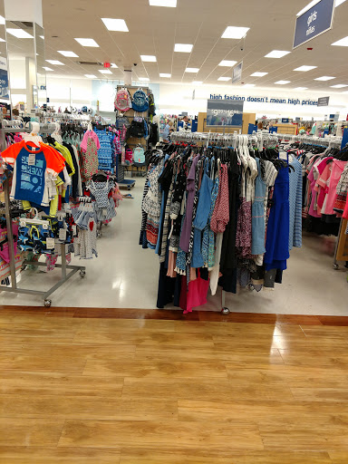 Department Store «Marshalls & HomeGoods», reviews and photos, 731 Centerview Blvd, Kissimmee, FL 34741, USA