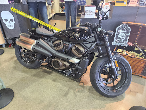 Motorcycle Dealer «Twin Cities Harley-Davidson», reviews and photos, 10770 165th St W, Lakeville, MN 55044, USA