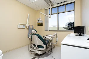 Worcester Cosmetic & Restorative Dentistry, Dr. Brien Hedstrom, DMD image