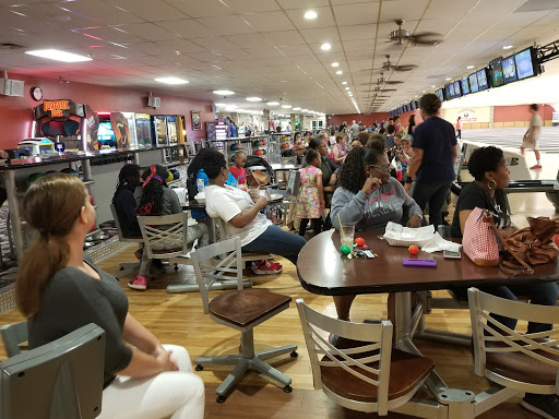 Bowling Alley «Wickliffe Lanes», reviews and photos, 30315 Euclid Ave, Wickliffe, OH 44092, USA