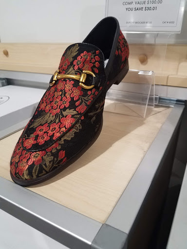 Shoe Store «DSW Designer Shoe Warehouse», reviews and photos, 56 Quarry Rd, Downingtown, PA 19335, USA