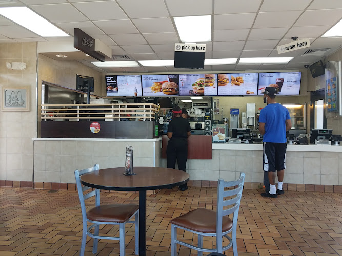 McDonald's 11207 SW 152nd St, Miami, FL 33157