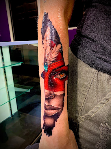 Tattoo Shop «Black Heart Tattoo», reviews and photos, 1926 Hudson Bridge Rd, Stockbridge, GA 30281, USA