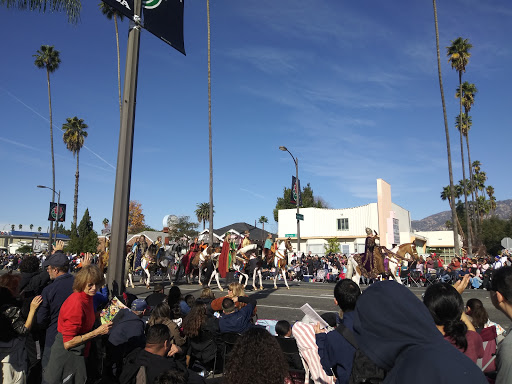 Donut Shop «Mr Goods Donuts Shop», reviews and photos, 1840 E Colorado Blvd, Pasadena, CA 91107, USA