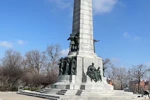 Monument to Sir George-Étienne Cartier image