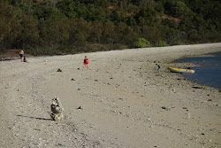 Zdjęcie Sandy Bay z powierzchnią turkusowa czysta woda