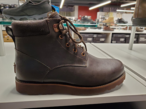 Shoe Store «The Barn Family Shoe Store», reviews and photos, 25 Kempton Pl, West Newton, MA 02465, USA