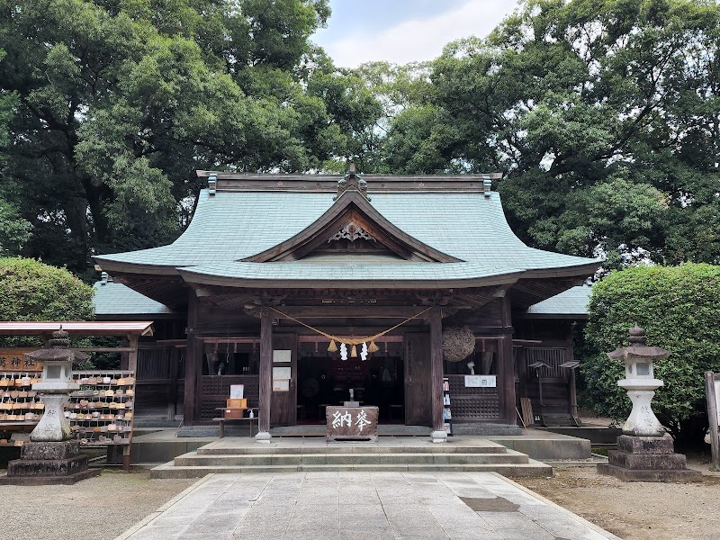 都萬神社