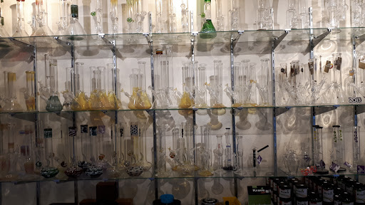 Tobacco Shop «Vapor Smoke Shop», reviews and photos, 435 Stockton St, San Francisco, CA 94108, USA