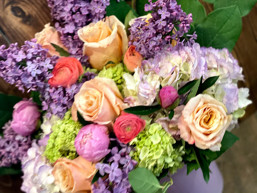 Florist «A Whole Bunch Flower Market», reviews and photos, 326 Cambridge St, Burlington, MA 01803, USA
