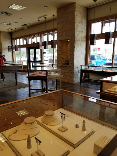 Jewelry Store «James Avery Jewelry», reviews and photos, 7529 N Loop 1604 E #102, Live Oak, TX 78233, USA