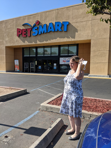 Pet Supply Store «PetSmart», reviews and photos, 1196 W Olive Ave, Merced, CA 95348, USA