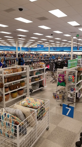 Clothing Store «Ross Dress for Less», reviews and photos, 14659 Cumberland Gap Pkwy, Corbin, KY 40701, USA