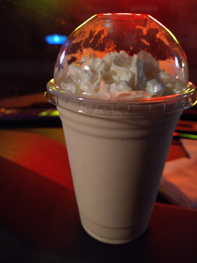 Hamburger Restaurant «lov-a burger», reviews and photos, 49660 Gratiot Ave, New Baltimore, MI 48051, USA