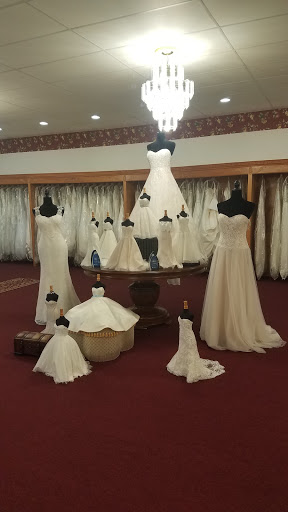 Bridal Shop «Wedding Gallery - St Charles», reviews and photos, 425 Clark St, St Charles, MO 63301, USA