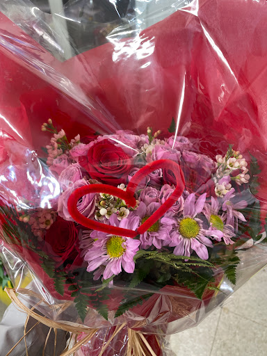 Florist «Bonnie Flower Shop Inc», reviews and photos, 3400 W Irving Park Rd, Chicago, IL 60618, USA