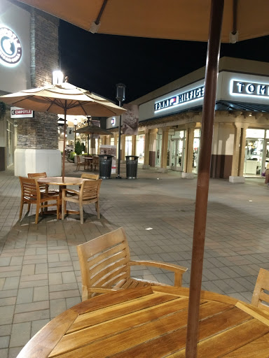 Shopping Mall «San Francisco Premium Outlets», reviews and photos, 2774 Livermore Outlets Dr, Livermore, CA 94551, USA