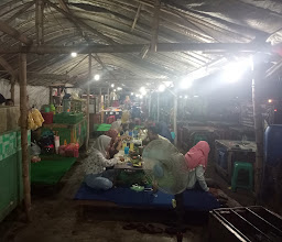 lesehan Ikan bakar \