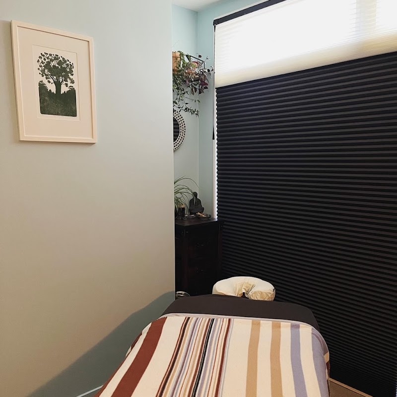 Rachelle Eastwood, Massage Therapist
