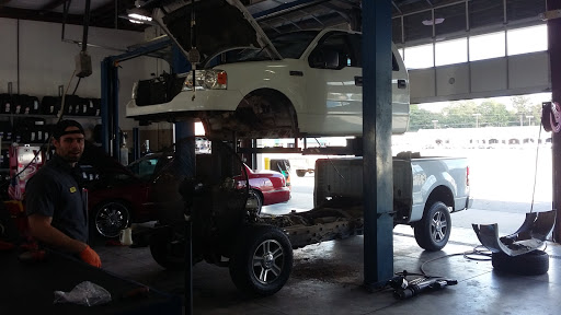 Tire Shop «Tuffy Tire & Auto Service Center», reviews and photos, 3109 Ross Clark Cir, Dothan, AL 36303, USA
