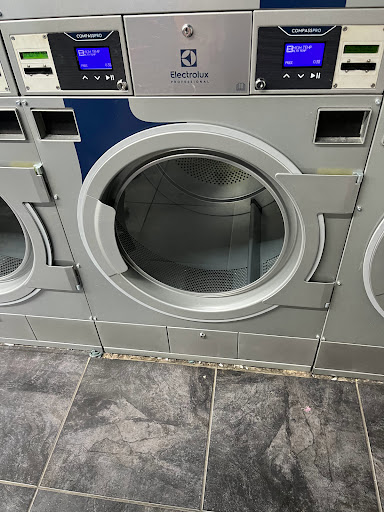 Laundry «24 Hour Laundry», reviews and photos, 7133 Chimney Rock Rd, Houston, TX 77081, USA