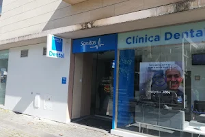 Manuel Siurot Milenium Dental Clinic - Sanitas image