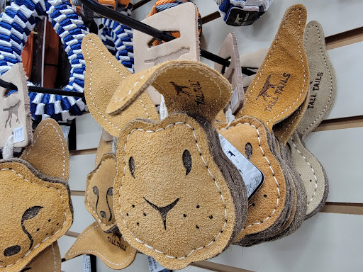 Pet Supply Store «Salem Pet Supply», reviews and photos, 3185 Market St NE, Salem, OR 97301, USA