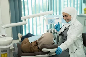 Dr.Manal Awad Dental Clinic - عيادة الدكتورة منال عوض لطب الأسنان image