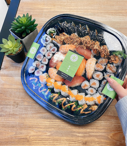 LOTUS sushi + bento