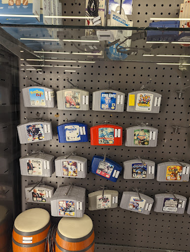 Used Book Store «Bookmans Ina Entertainment Exchange», reviews and photos, 3733 W Ina Rd, Tucson, AZ 85741, USA